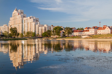 Fototapeta na wymiar View of Svislach river and the Trinity Suburb in Minsk, Belarus