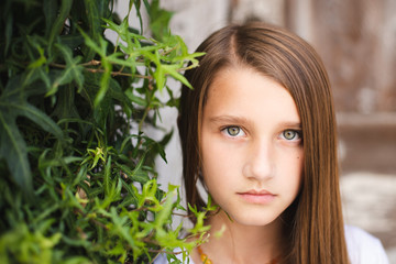 Naklejka premium portrait of young woman