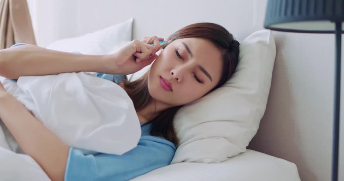 woman get fever and headache