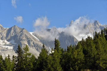 Fototapeta premium The Dente del Giagante on Mont Blanc