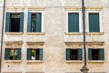 Fototapeta na wymiar windows in the facades