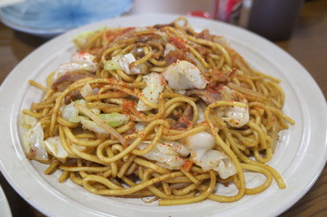 日本の岡山県の蒜山焼きそば