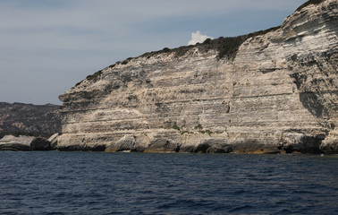 Fototapeta na wymiar view of bonifacio Cliffs