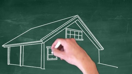 agent immobilier homme tableau vert