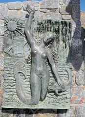 Skulptur am Hafen von Kalymnos