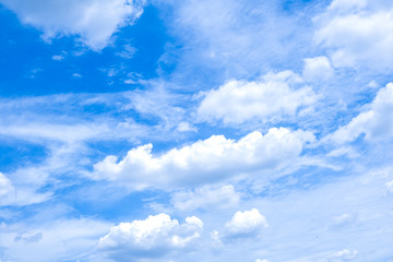 Obraz premium white clouds flow on blue sky