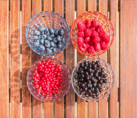 Set fresh berry. Mix summery fruit raspberry, redcurrant, blueberry, blackberry