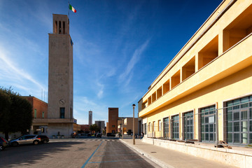 Torre civica con ilPalazzo delle Poste di Sabaudia. Latina