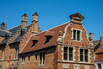 Chaminé pelos telhados da Europa	