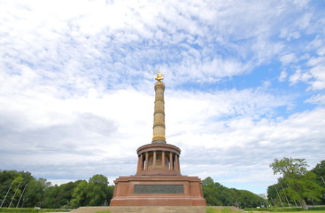 Fototapeta na wymiar Victory Column historical monument tower Berlin Germany