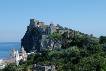 Obraz premium Château aragonais de l'île d'Ischia