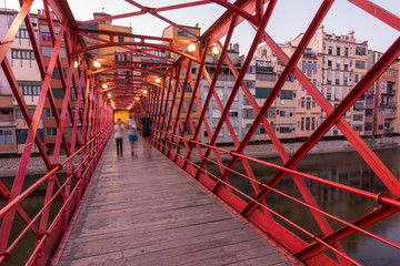 The Eiffel Bridge on the Onyar River at dusk in Girona, Catalonia (Spain) © Jorge Fuentes