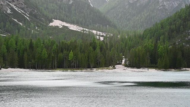 Riflessi del lago di Braies