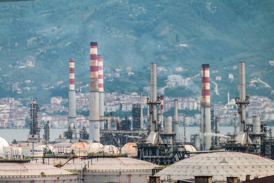 Tupras Izmit (Kocaeli) petroleum refinery. Tupras is Turkey's largest oil refinery