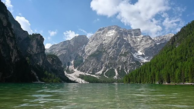 la Croda del Becco e il lago di Braies
