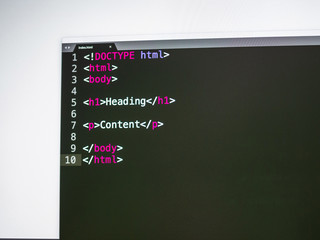 Writing HTML code - simple body, heading, and paragraph tags