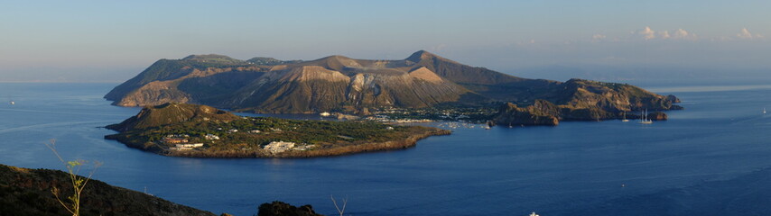 Vulcano vu de Lipari