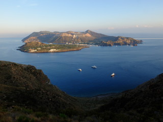 Vulcano vu de Lipari