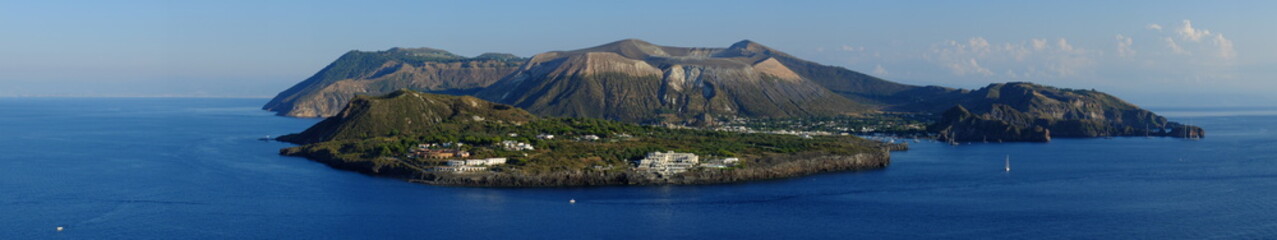 Vulcano vu de Lipari