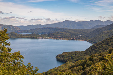 Fototapeta premium Towada Hachimantai National Park in early autumn