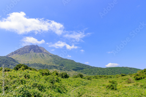 雲仙岳 平成新山ネイチャーセンターからの眺め 長崎県島原市 Attraction Poster Attracti M H