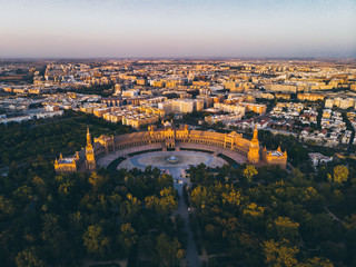 Ville de Séville et Place de l'Espagne drone 