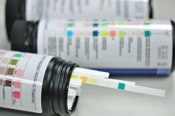 urine strip test
