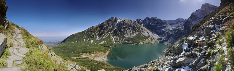 Panorama z Małego Kościelca widok na: Czarny Staw Gąsienicowy, Kościelec, Kozi Wierch, Granaty, Żółta Turnia, Mały Kościelec © Ola i Eryk
