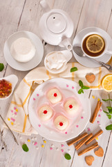 Sicilian ricotta cake (Cassata). 