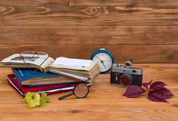 Сomparisons.Time is not subject to man, and autumn comes in life, we can only look at old...