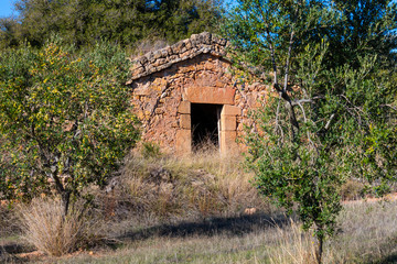 Cabanes de Volta, Construcción rural de piedra en seco, Valle del Set, Les Garrigues, Lleida,...