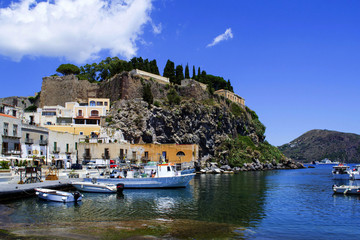 Castello di Lipari visto da Marina Corta