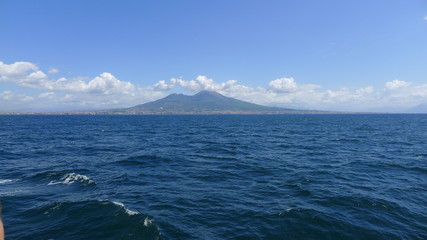 le Vésuve vue de la mer