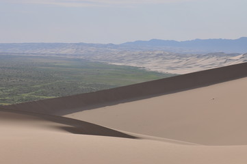 Fototapeta na wymiar Mongolie intérieure, Desert de Badain jaran