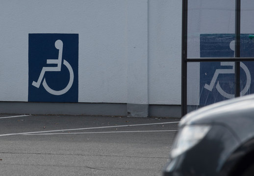 4 X BEHINDERTENBLAU ABZEICHEN MOBILITÄT AUTO FENSTER