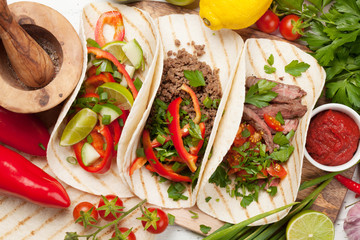 Set of mexican tacos