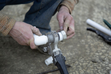 Installation of pipes for steam heating. Polypropylene pipes for heating and water.