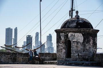 Ciudad Amurallada, Cartagena Bolívar_Colombia,  mar y calles de la amurallada