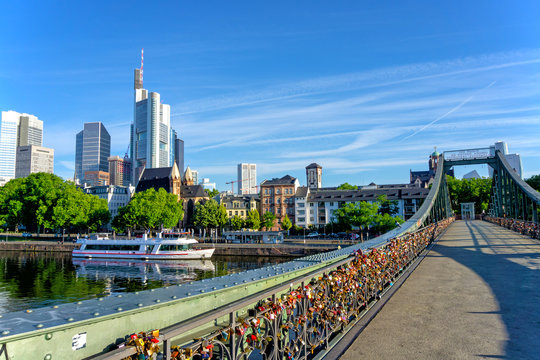 Bridge Eiserner Steg in Frankfurt