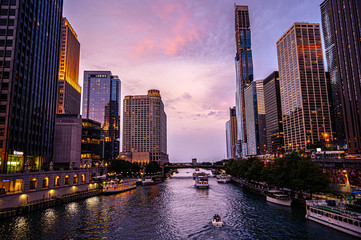 Naklejka premium Skyline Chicago Illinois USA Zachód słońca