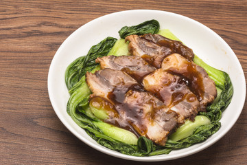 煮豚とチンゲンサイ