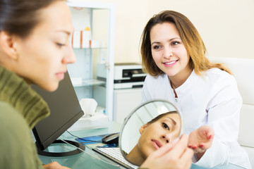 Fototapeta premium Consultation in aesthetic medicine center