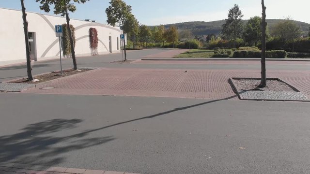 verlassener Parkplatz Einkaufszentrum