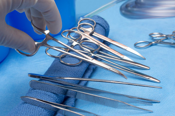 Curved Hemostats
