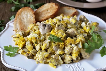 Scrambled eggs with brains of a cow, calf or sheep.The recipe for a dish with brains. Brains are pre-washed and boiled in brine with spices. Spanish cuisine sounds like 