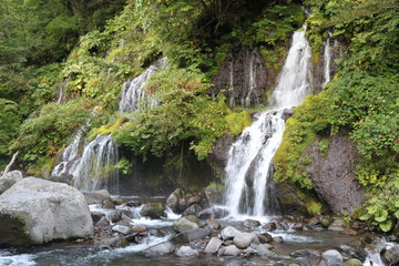 山梨　清里　吐竜の滝 