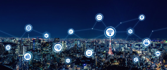 ワイヤレスネットワーク　5G　モバイル通信 © metamorworks