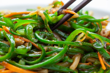 青椒肉絲（チンジャオロウスー/チンジャオロース）