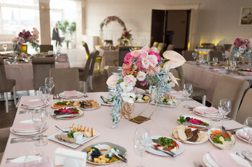 Wedding table decorations trends. Wedding banquet.