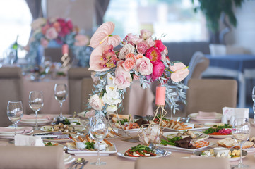 Wedding table decorations trends. Wedding banquet.